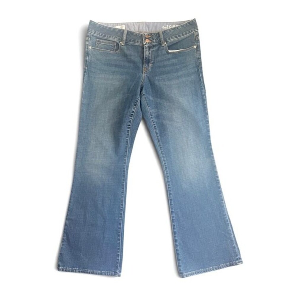 Gap 1969 Perfect Boot women's jeans in a light blue wash, tagged size 31/12A.  C